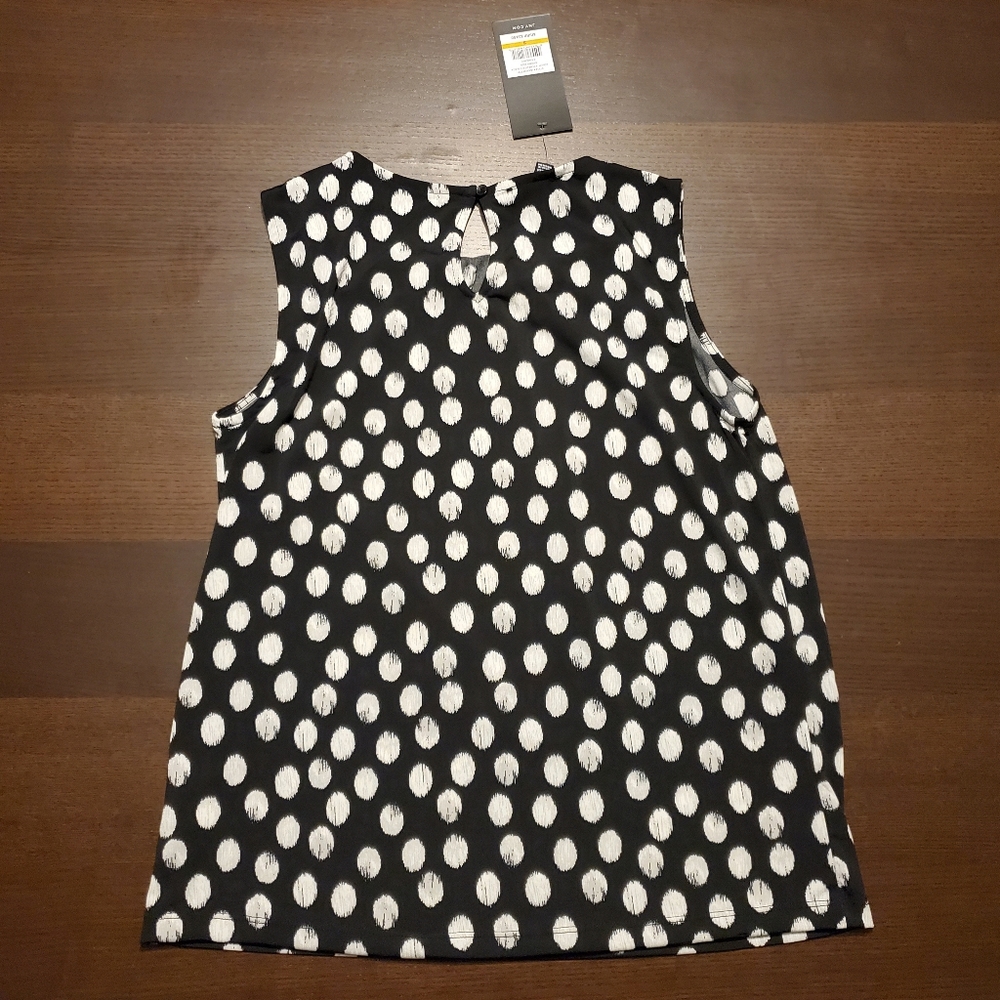 NWT Jones New York sleeveless shell top S